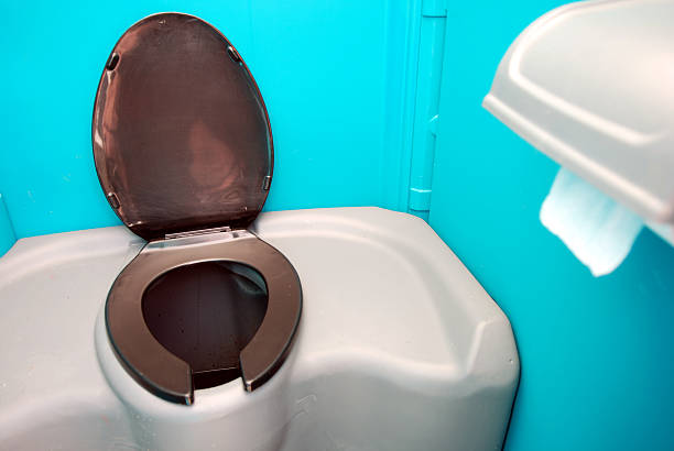 Affordable portable toilet rental in Willow, AK